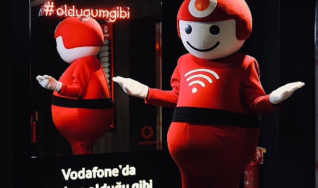 Vodafone'un Dijital Kahramanı TOBi Artık Konuşarak da Hizmet Verecek