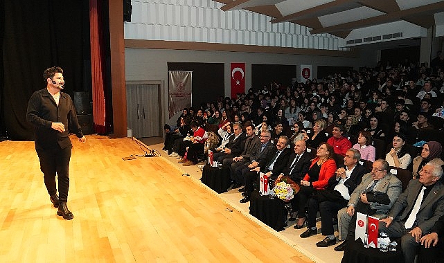“Bir türkü tiyatrosu” keçiören'de sahnelendi