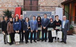 Liseliler en güzel şiirlerini Osmangazi'de okudu