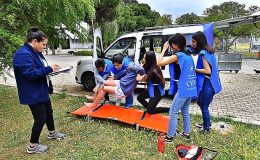 Büyükşehir'den gençlere “İlk Yardım Turnuvası" Gençler hayat kurtarmak için yarıştı