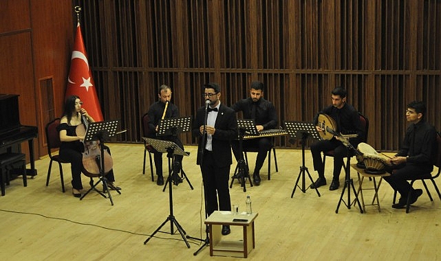 EÜ'de “Zekâi Dede'nin Acem Kürdi Takımı" sanatseverlerle buluştu